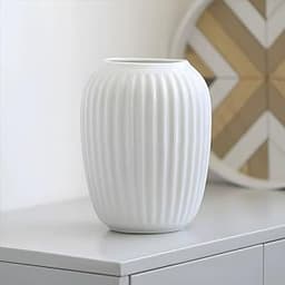 Vase blanc en céramique